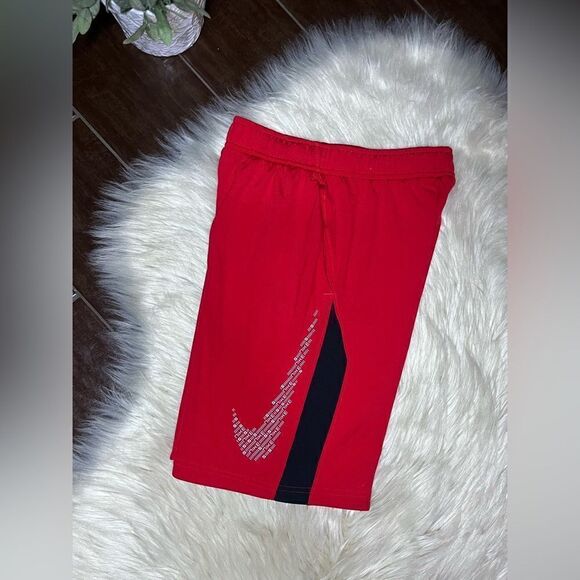 Nike dri fit red basketball shorts sz Large boys - Picture 4 of 5